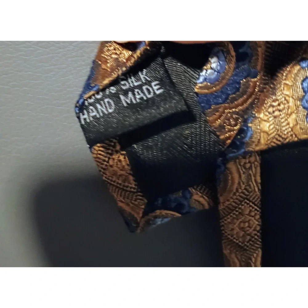 Bruno Piattelli Gold & Blue Medallion 100% Silk Hand Made Tie Italy 57.5